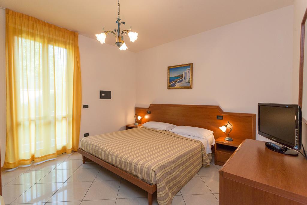 Residenza Orchidee Aparthotel Lazise Exteriör bild