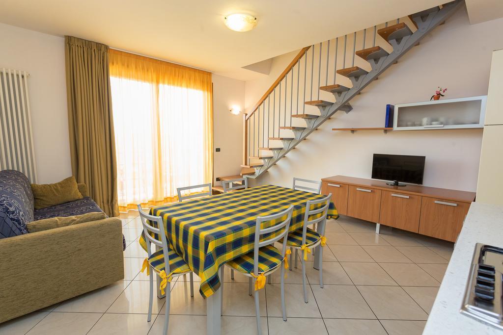 Residenza Orchidee Aparthotel Lazise Exteriör bild